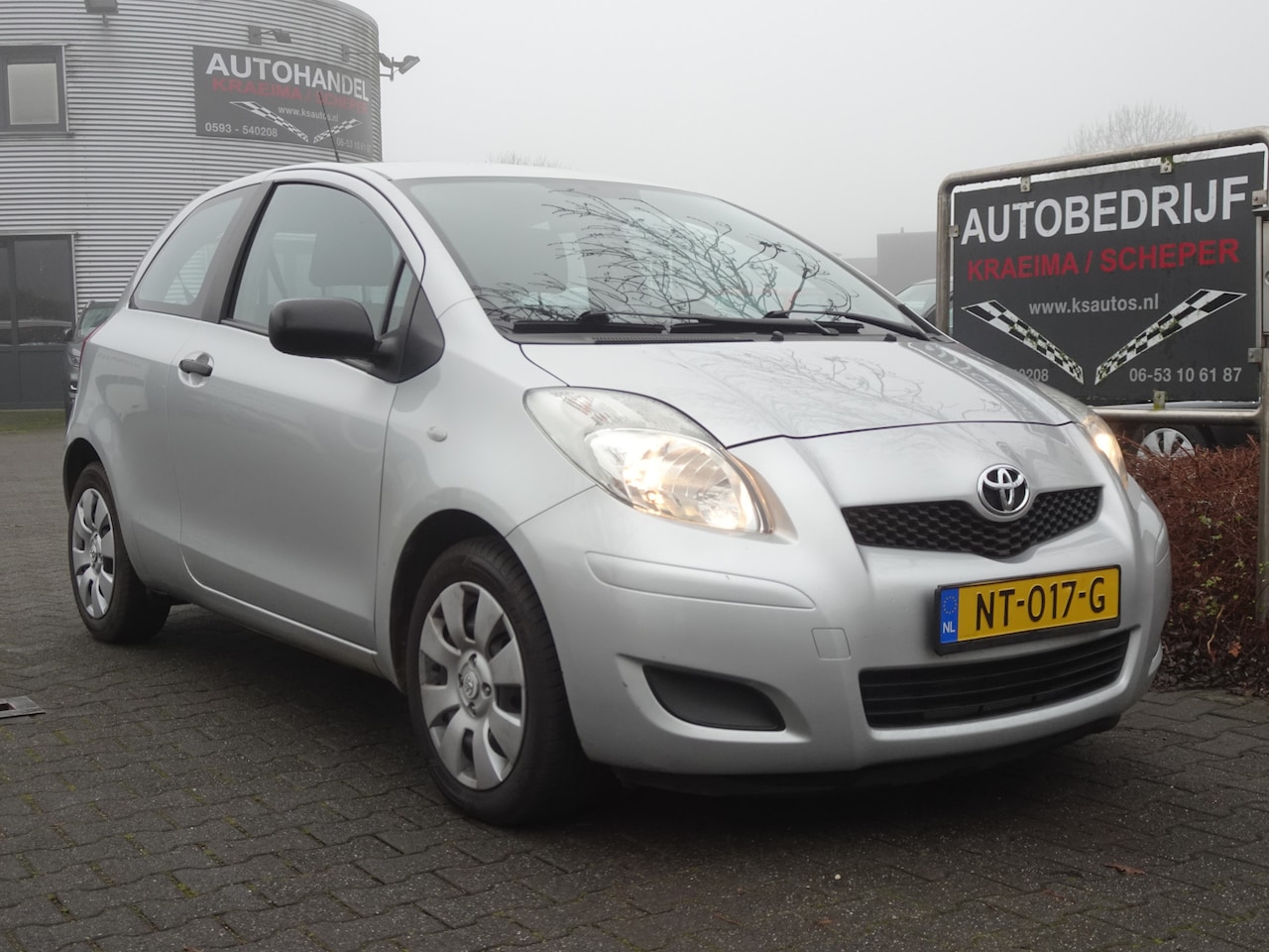 Toyota Yaris - 1.3 VVT-i Aspiration 1.3 VVTi Aspiration - AutoWereld.nl