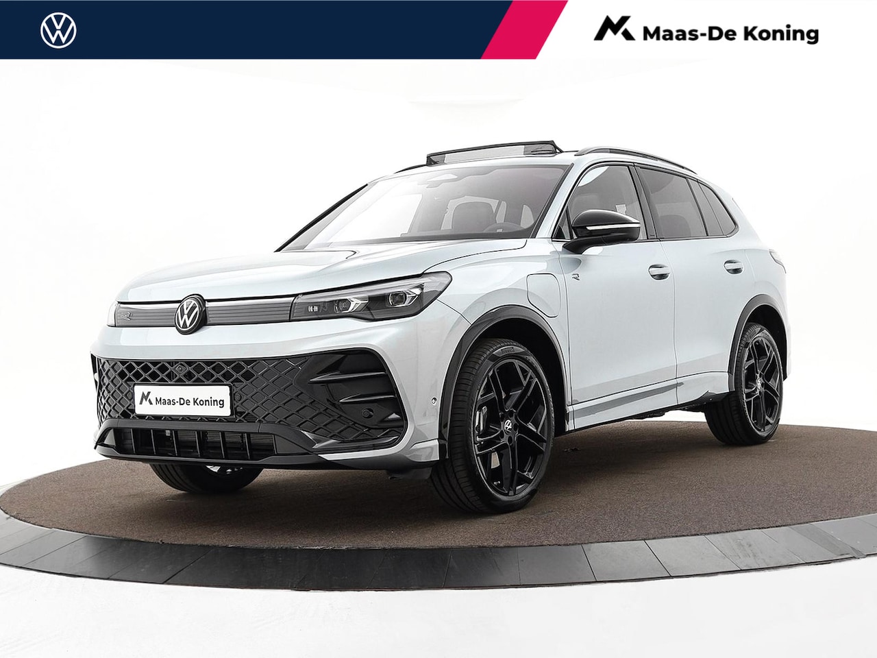 Volkswagen Tiguan - R-Line Edition 1.5 eHybrid 272 PK 6 versn. DSG · Black Style Pakket · Comfort Pakket Plus - AutoWereld.nl