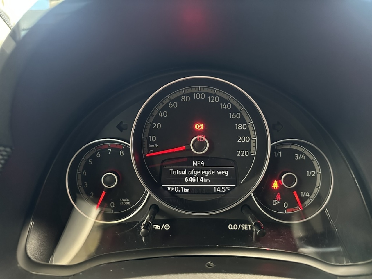 Volkswagen Up! - 1.0 Airco/DAB/Bluetooth