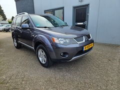Mitsubishi Outlander - 2.2 DI-D Intense Grijs Kenteken