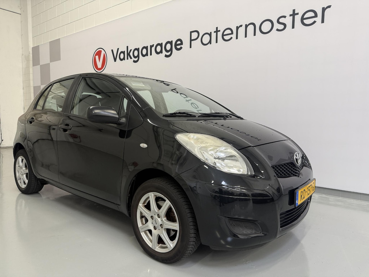 Toyota Yaris - 1.0 VVT-i Aspiration Lichtmetalen velgen / nieuwe APK & Onderhoudsbeurt - AutoWereld.nl