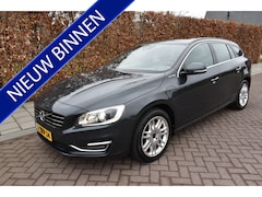 Volvo V60 - 2.4 D6 AWD 280PK Plug-In Hybrid R-Design FULL OPTION