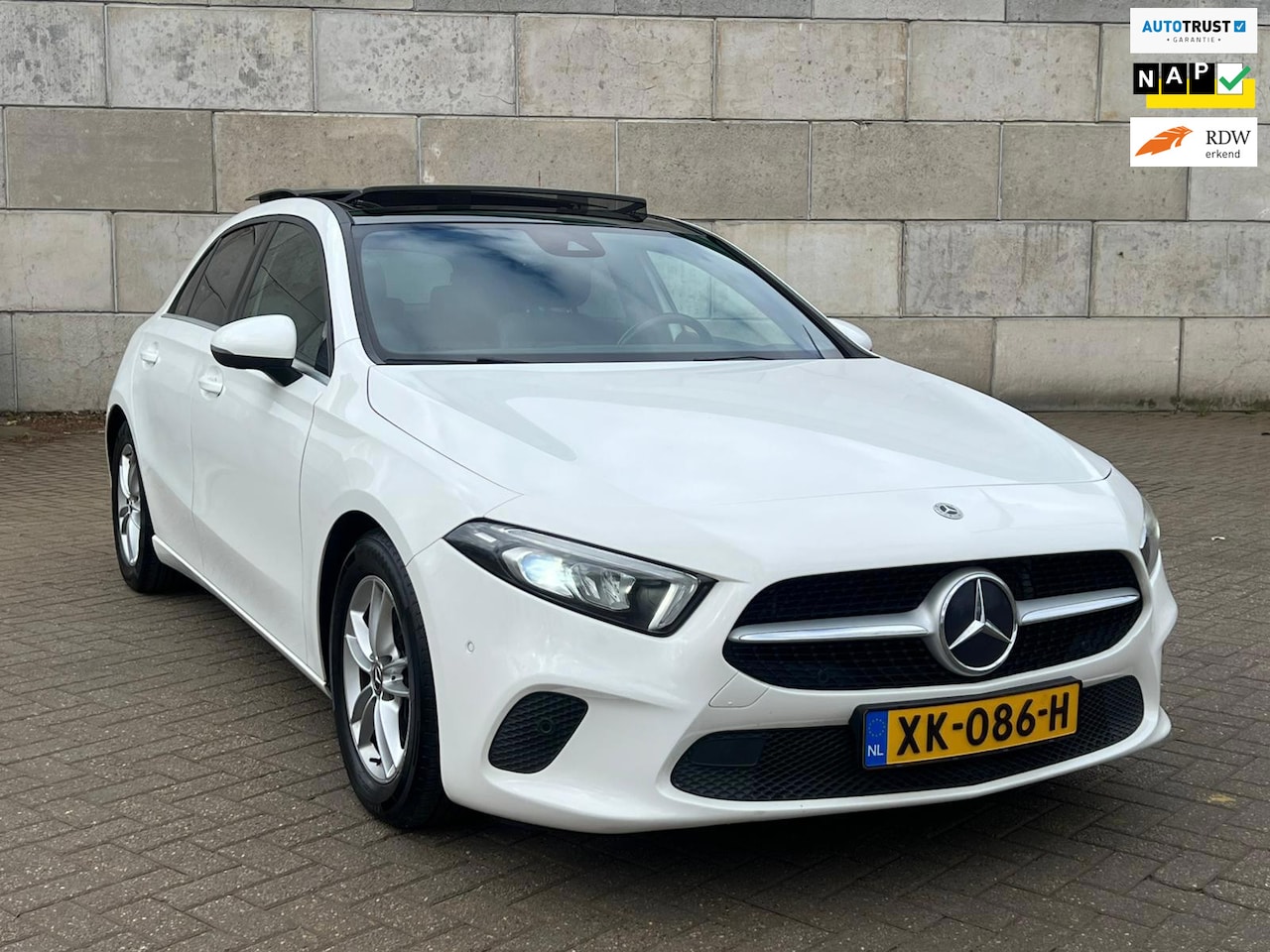 Mercedes-Benz A-klasse - 200 Business Solution GROOT SCHERM - AutoWereld.nl