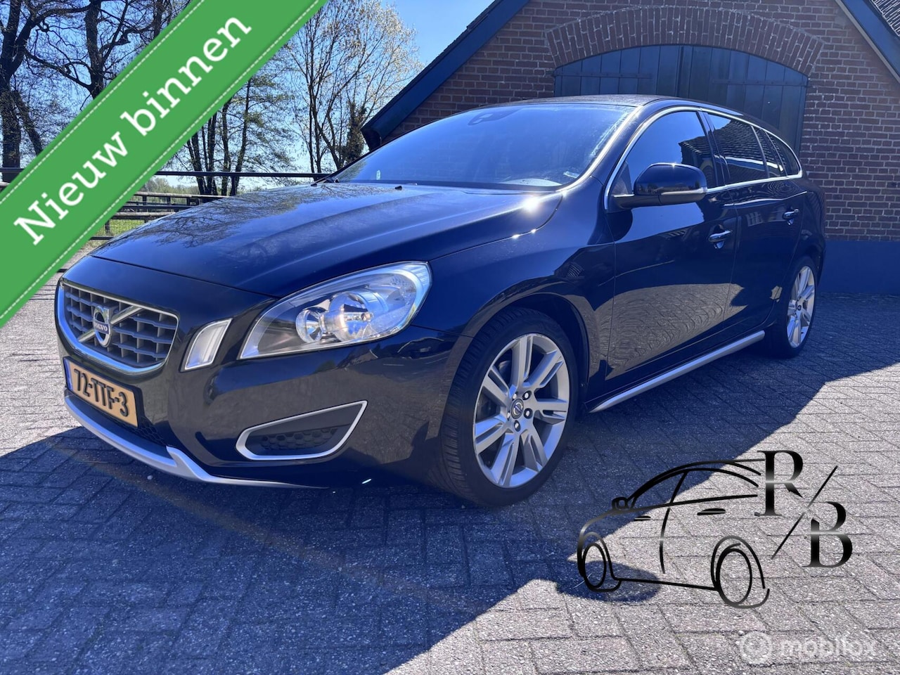 Volvo V60 - 1.6 T3 Momentum NAVI AIRCO EXPORTPRIJS - AutoWereld.nl