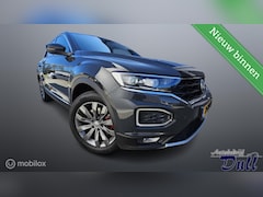 Volkswagen T-Roc - 1.5 TSI Sport 150PK Virtual Dash. Trekhaak