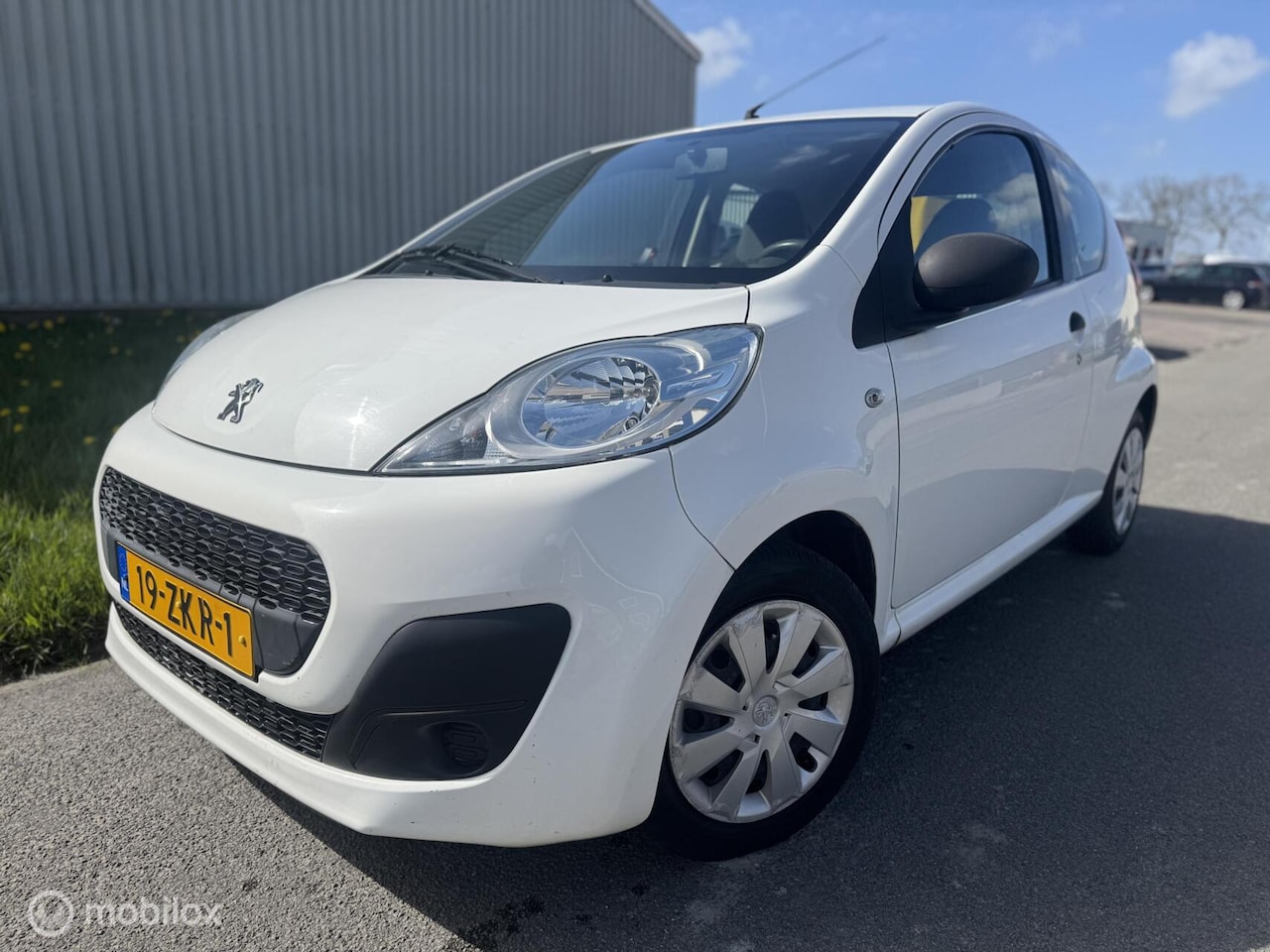 Peugeot 107 - 1.0 | AIRCO | Nieuwe APK | Lichte zijschade - AutoWereld.nl
