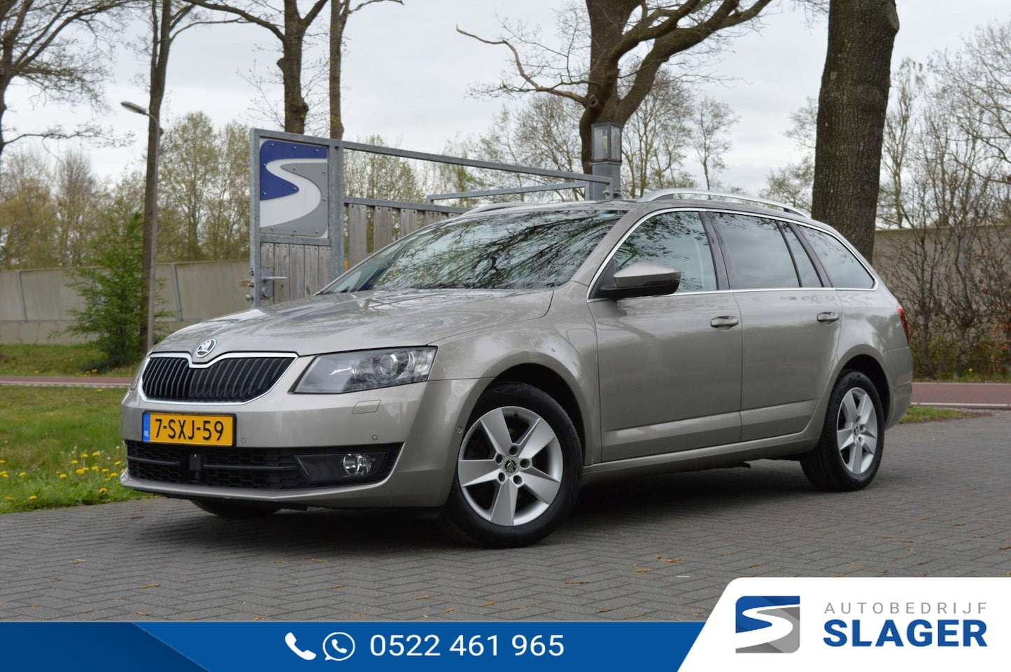 Skoda Octavia Combi - 1.4 TSI Greentech Elegance Businessline 1.4 TSI Greentech Elegance Businessline 140 pk | Navi | Trekhaak | Xenon - AutoWereld.nl
