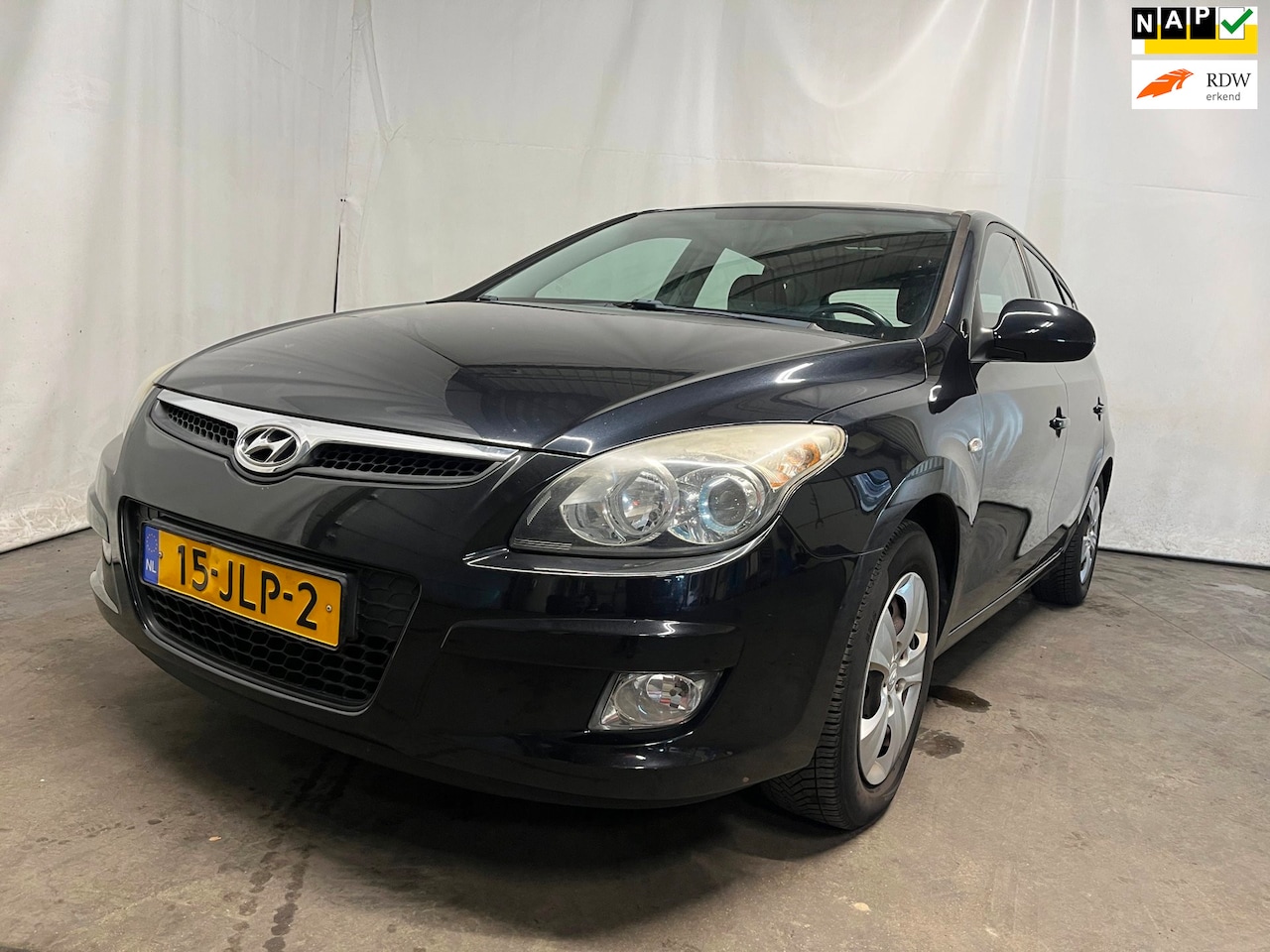 Hyundai i30 - 1.4i Blue Dynamic - Schade - AutoWereld.nl
