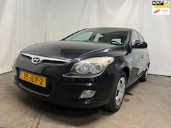 Hyundai i30 - 1.4i Blue Dynamic - Schade