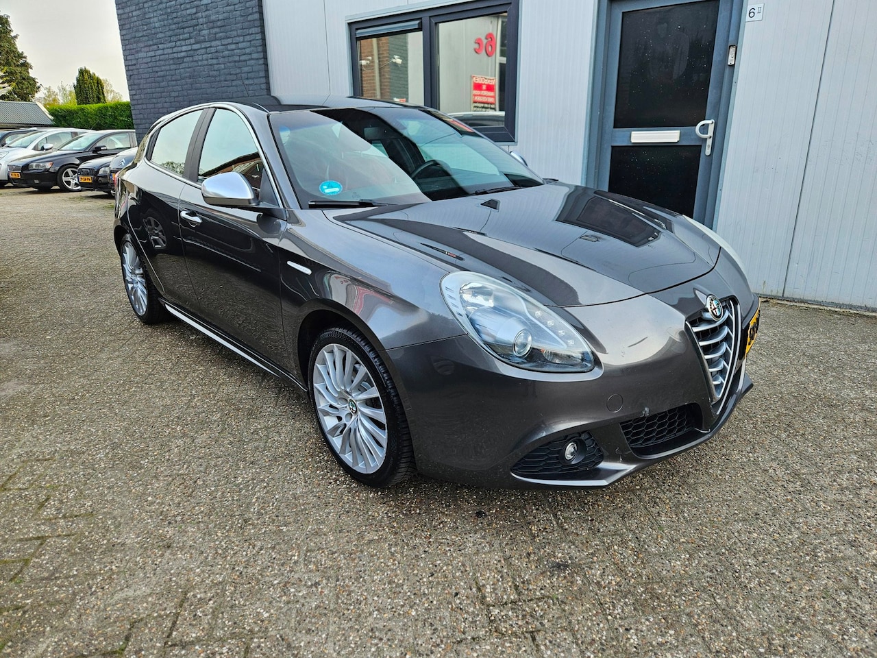 Alfa Romeo Giulietta - 1.4 T Distinctive|Leer|Navi|Stoelverwarming - AutoWereld.nl