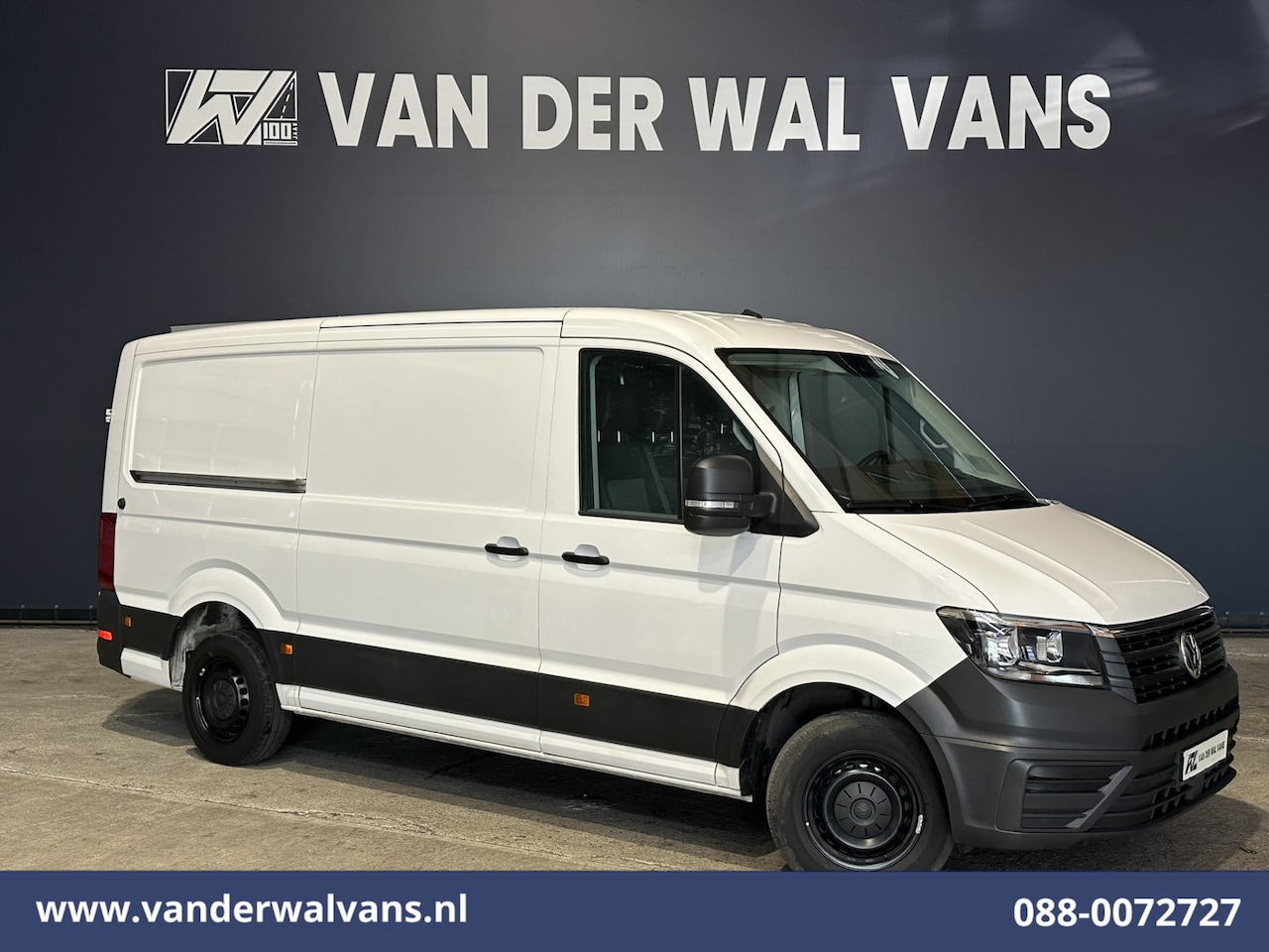 Volkswagen Crafter - 2.0 TDI 141pk L3H2 L2H1 Euro6 Airco | Camera | Apple Carplay | 3000kg Trekhaak Android Aut - AutoWereld.nl