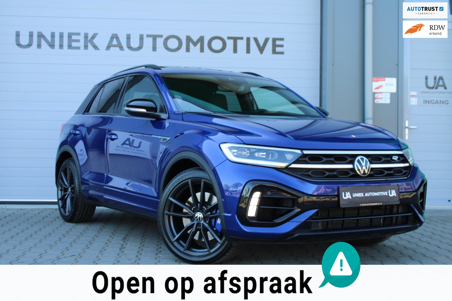 Volkswagen T-Roc - R 2.0 TSI 4 MOTION | DSG | AKRAPOVIC | LAPIZBLUE | LEDER | TREKHAAK | PANO | ACC | 19" PRE - AutoWereld.nl