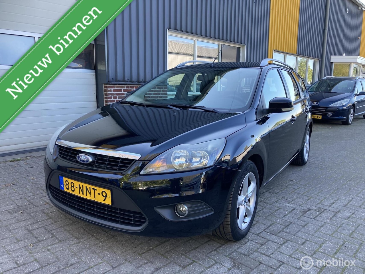 Ford Focus Wagon - 1.6 Comfort TREKHAAK! - AutoWereld.nl