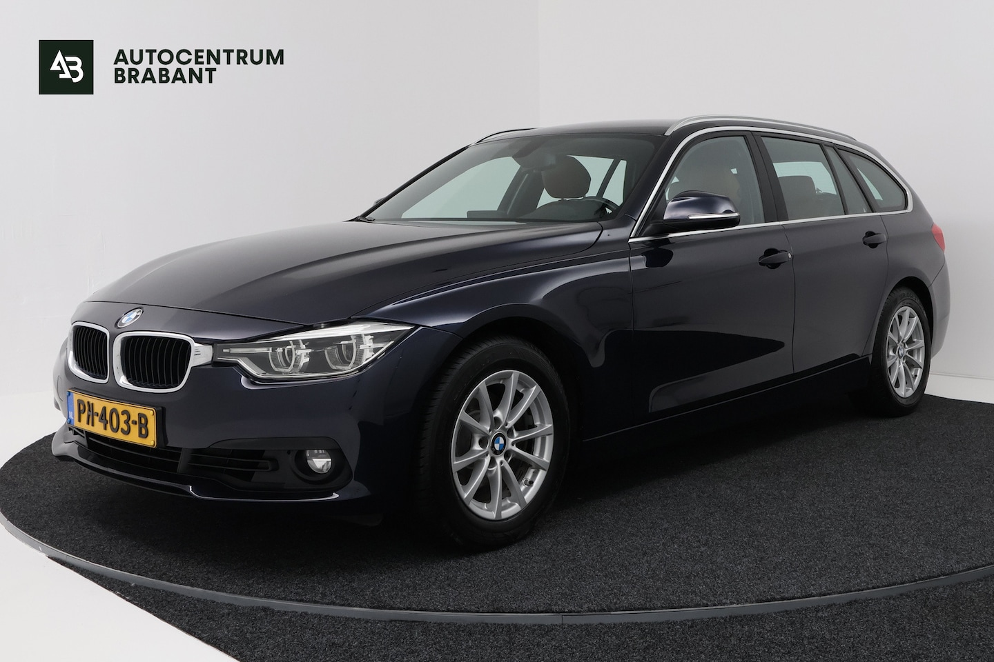 BMW 3-serie Touring - 320i Corporate Lease Executive (TREKHAAK, STOELVERWARMING, NAVIGATIE, CRUISE CONTROL, DEAL - AutoWereld.nl