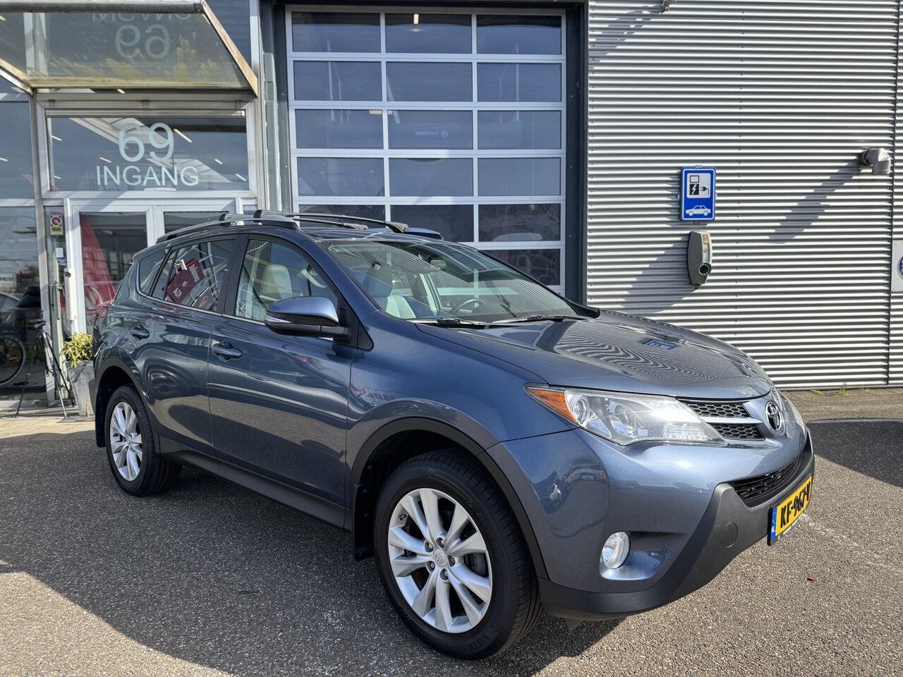 Toyota RAV4 - 2.5 Limited 4WD Automaat leder panodak - AutoWereld.nl