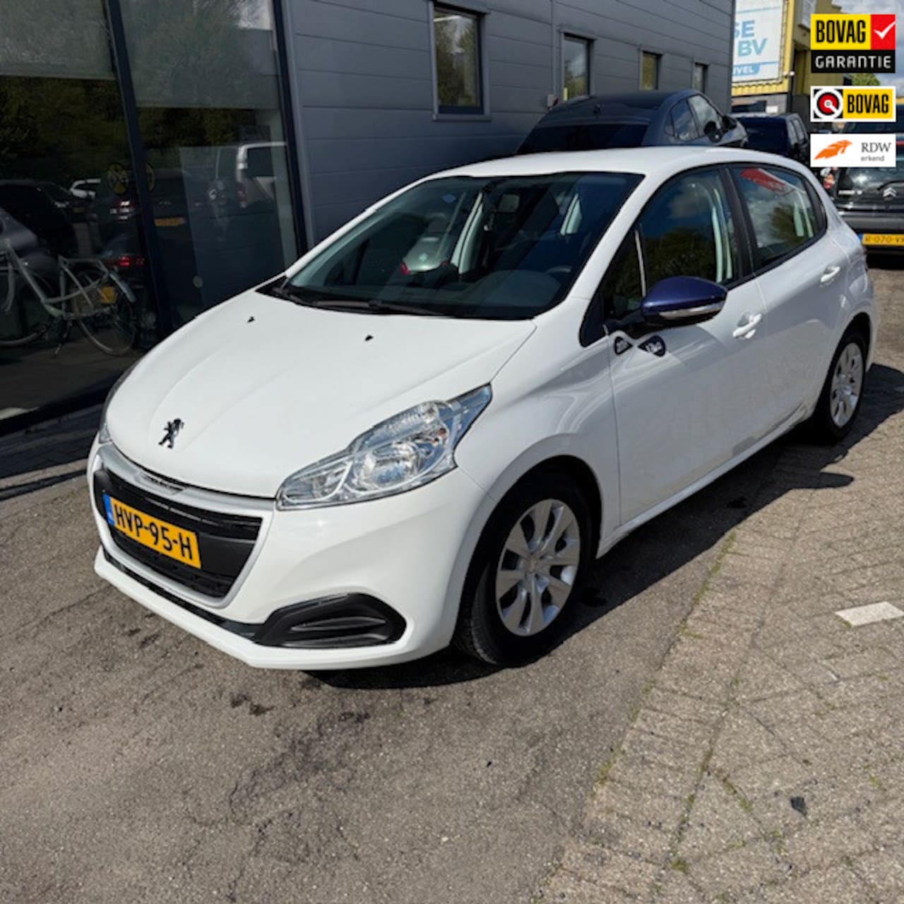 Peugeot 208 - 1.2 PureTech Like 1.2 PureTech Like - AutoWereld.nl