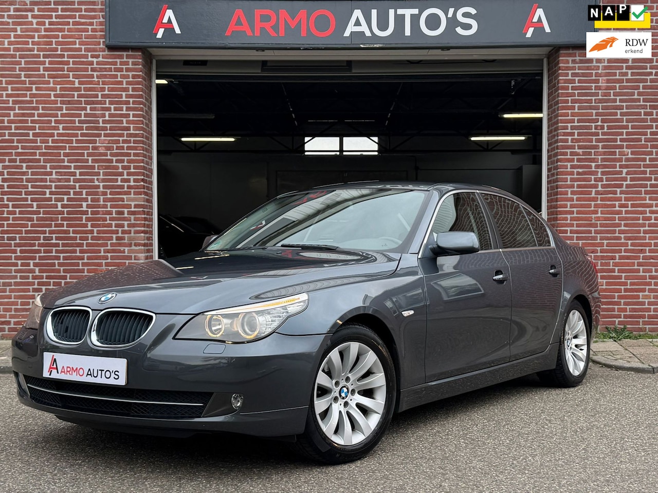 BMW 5-serie - 520i Business Line | Airco | Navi | Aut | Rijklaar - AutoWereld.nl
