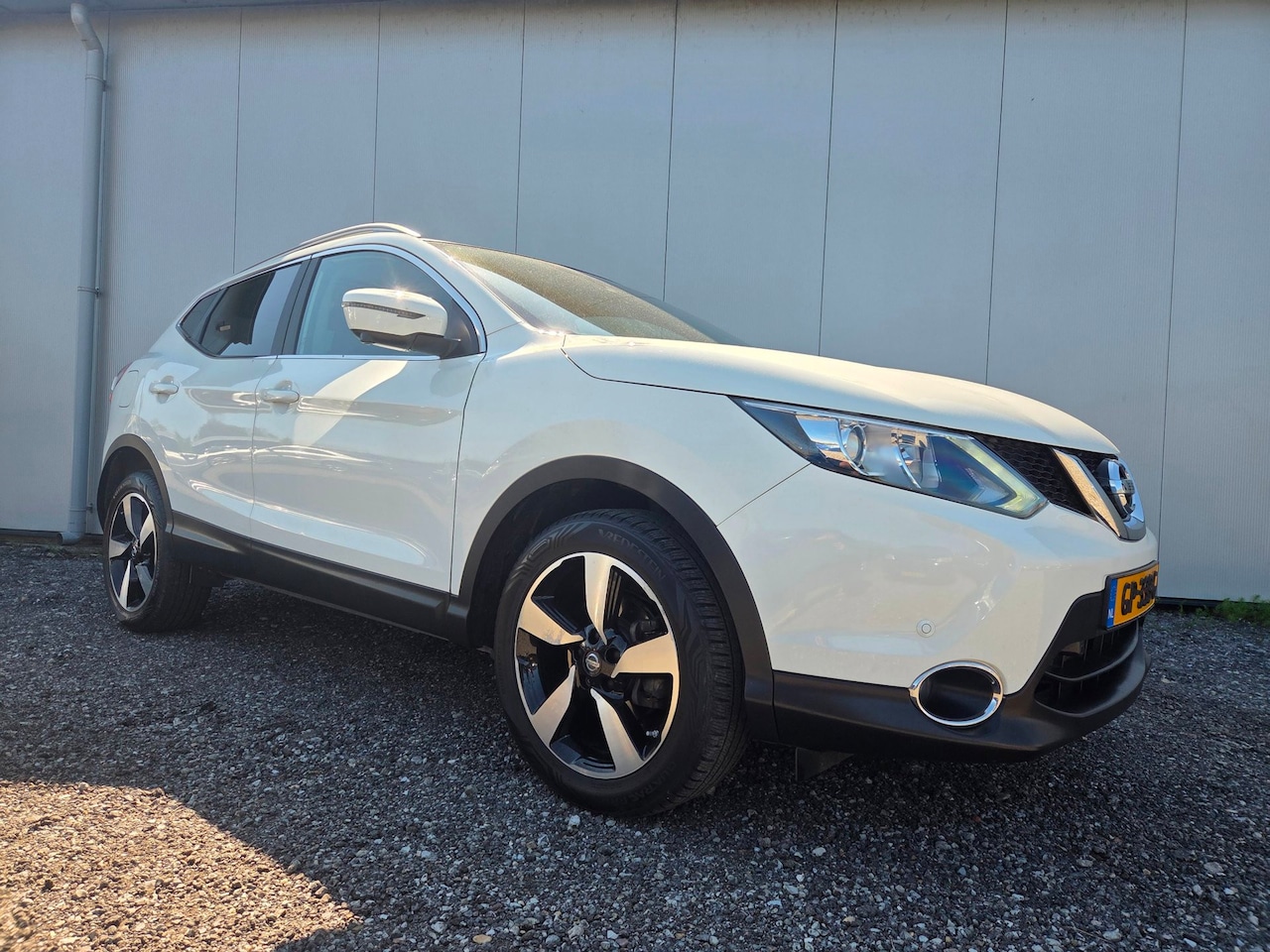 Nissan Qashqai - 1.2 Connect Edition AUT | 360 Camera | PANO | Keyless - AutoWereld.nl