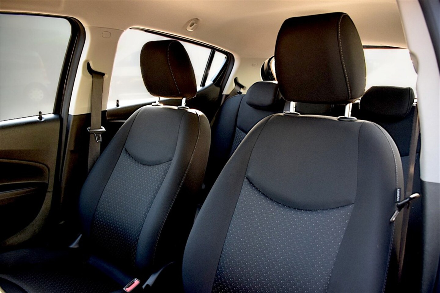 Opel Karl - 1.0 ecoFLEX Edition 1.0 ecoFLEX Edition, Airco, Cruise control, NAP, Lage kilomterstand