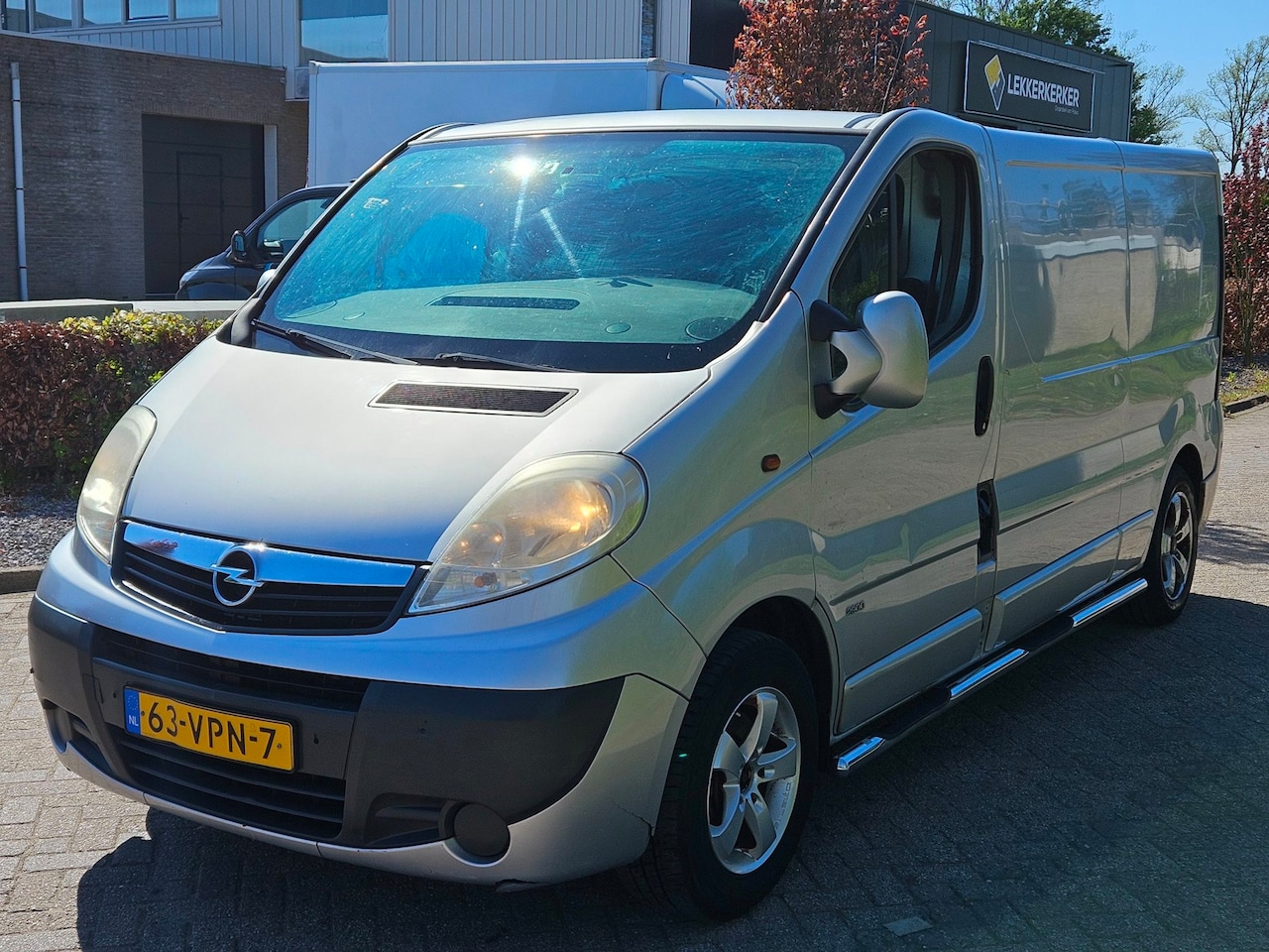 Opel Vivaro - 2.5 CDTI L2H1 Airco - AutoWereld.nl