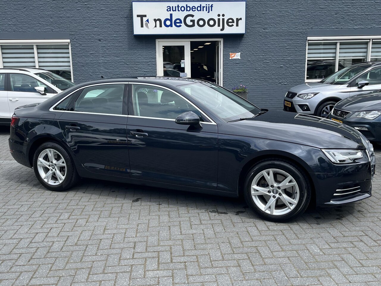Audi A4 Limousine - 1.4 TFSI Sport Lease Edition | NAV. | CAMERA | APPLE CARPLAY | - AutoWereld.nl