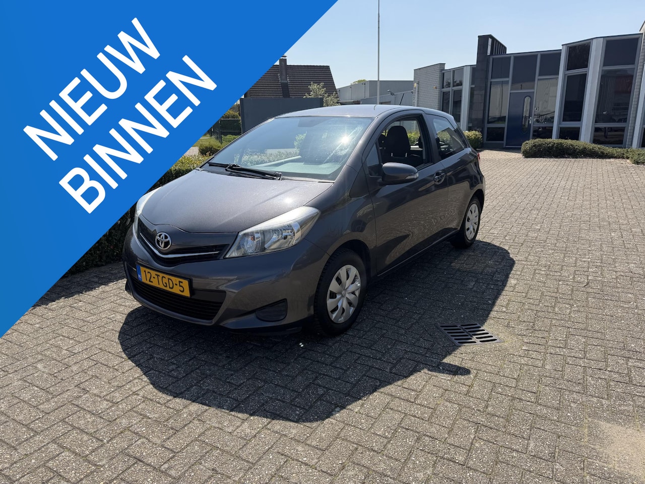 Toyota Yaris - 1.0 VVT-i Aspiration 1.0 VVT-i Aspiration - AutoWereld.nl