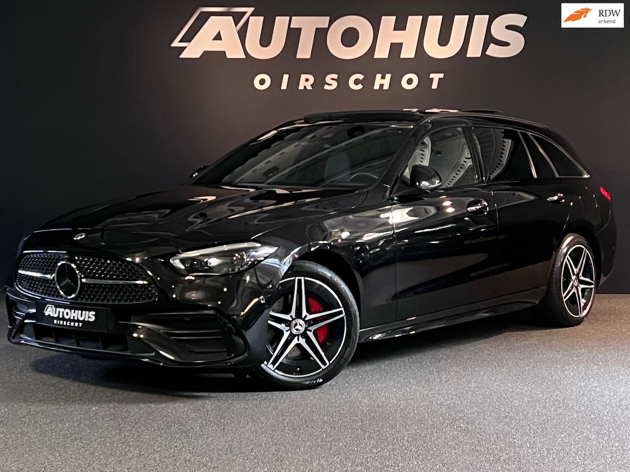 Mercedes-Benz C-klasse Estate - 300 e AMG Line Pano/Memoryseats/AmbientePlus/Digital lights/Leder/HeadUp/Stuurverwarming/C - AutoWereld.nl