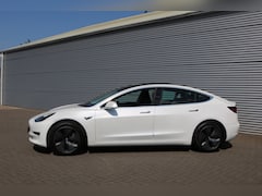Tesla Model 3 - Standard RWD Plus 60 kWh (149.569Km NAP Pano Navi Sportleder Autopilot Camera 18InchLMV)