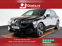 BMW iX - xDrive40 High Executive 77 kWh Sportpakket - Trekhaak - Panoramadak - Multifunctionele sto