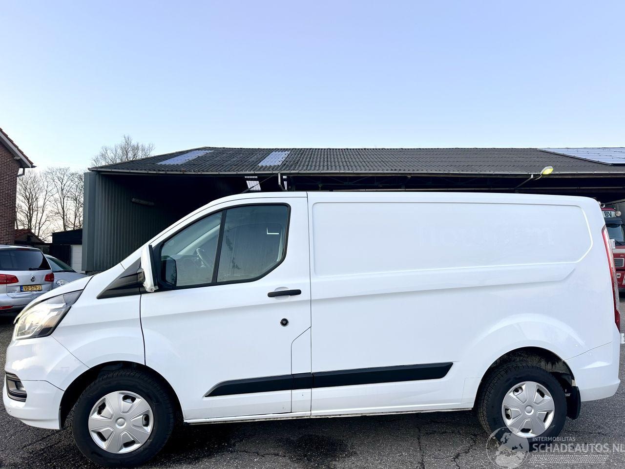 Ford Transit Custom - 280 2.0 TDCI 6-bak L1/H1 Trend - nap - 1e eig - navi - camera - stoelverw - pdc v+a - trek - AutoWereld.nl