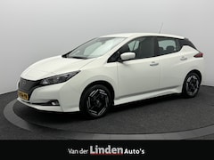 Nissan LEAF - Acenta 40 kWh SOH 95, 9% | 10000KM | Warmtepomp | Camera | DAB | Dodehoekdetectie