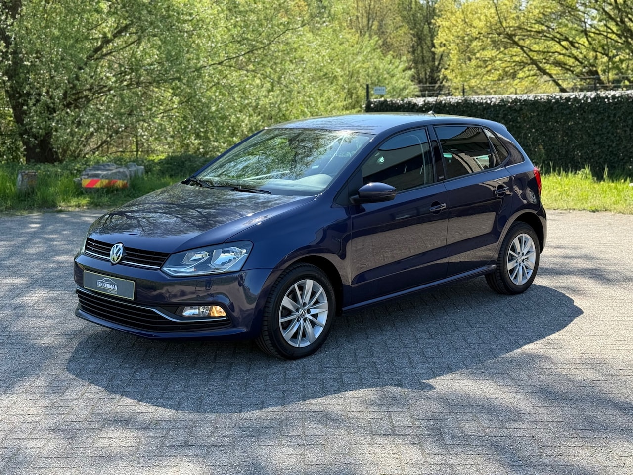 Volkswagen Polo - 1.0 High Line STOELVERW I PDC I ZEER MOOI I BLUETOOTH I APK - AutoWereld.nl
