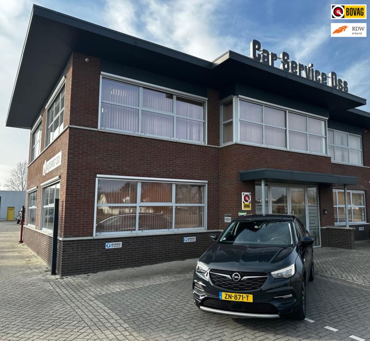 Opel Grandland X - 1.2 Turbo Business Executive *Carplay*Trekhaak*AllSeason* - AutoWereld.nl