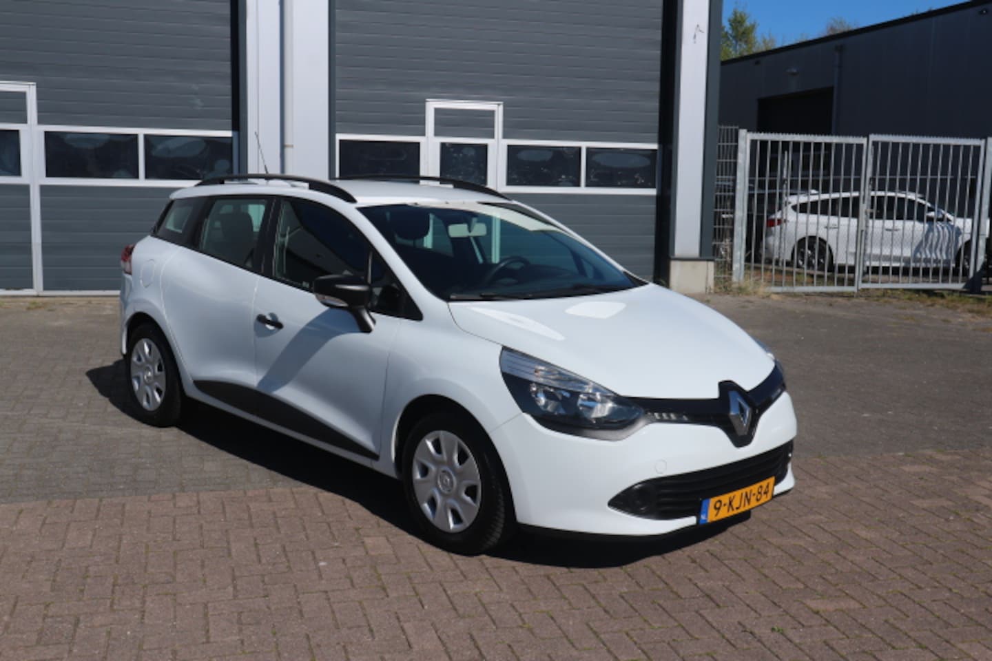 Renault Clio Estate - 1.5 dCi ECO Authentique 1e eigenaar - AutoWereld.nl