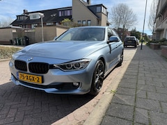 BMW 3-serie - 320i High Executive