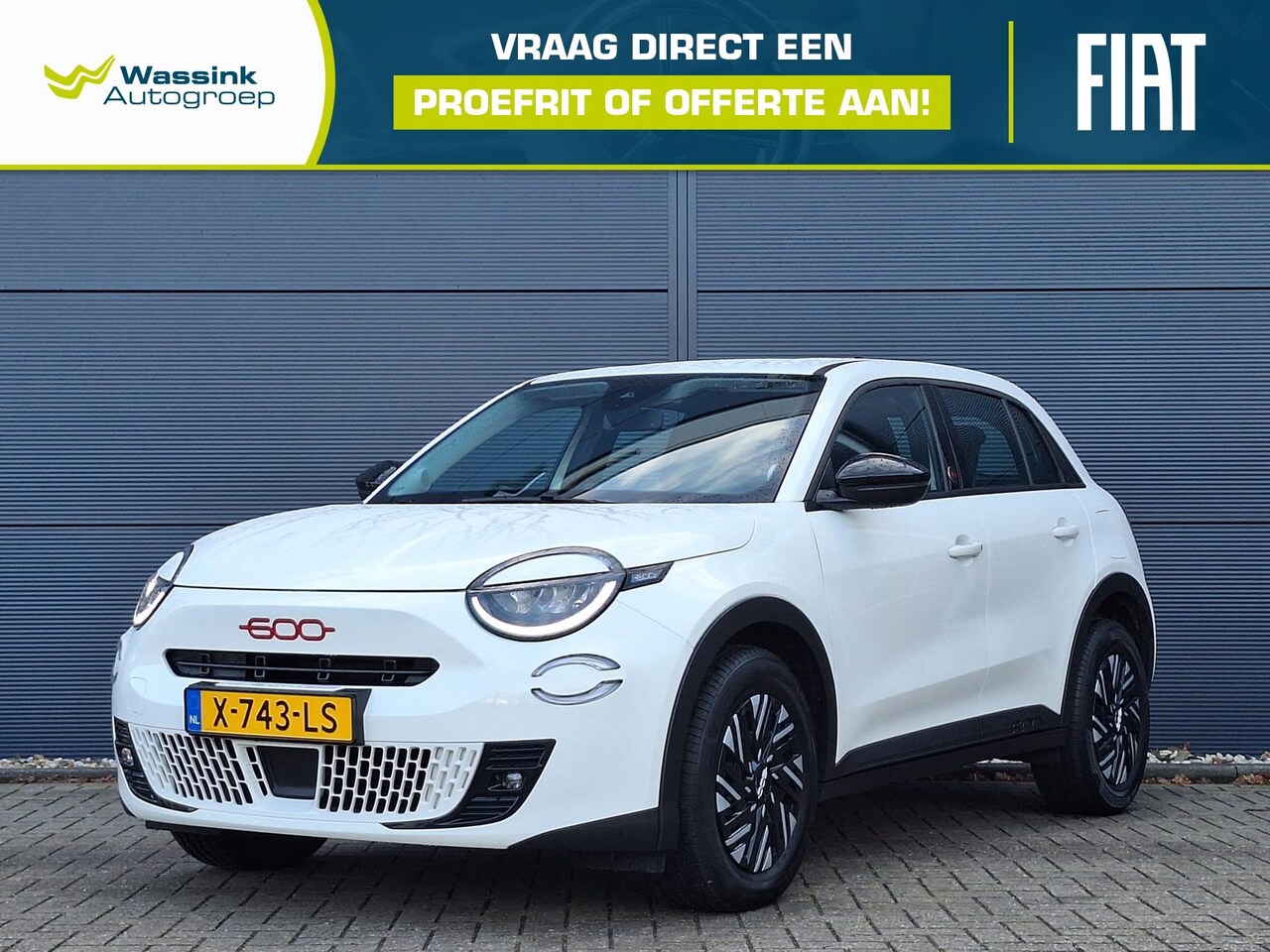 Fiat 600 - 54kWh 156pk Red | Automaat | SOH 96,1% |Climate Control | Parkeersensoren | Apple Carplay/ - AutoWereld.nl