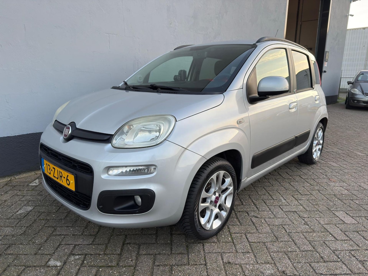 Fiat Panda - 0.9 TwinAir Lounge Automaat - Airco - LMV - AutoWereld.nl