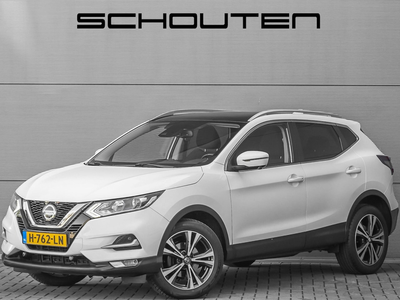 Nissan Qashqai - 1.3 DIG-T N-Connecta Pano Automaat 360° 18" - AutoWereld.nl