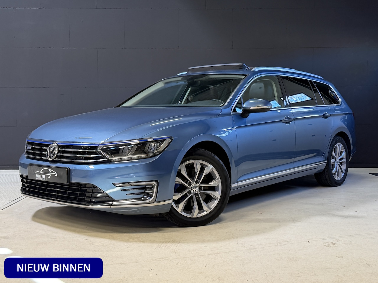 Volkswagen Passat Variant - 1.4 TSI GTE Connected Series Plus | Panoramadak | Trekhaak | Carplay | Adaptive cruise | S - AutoWereld.nl