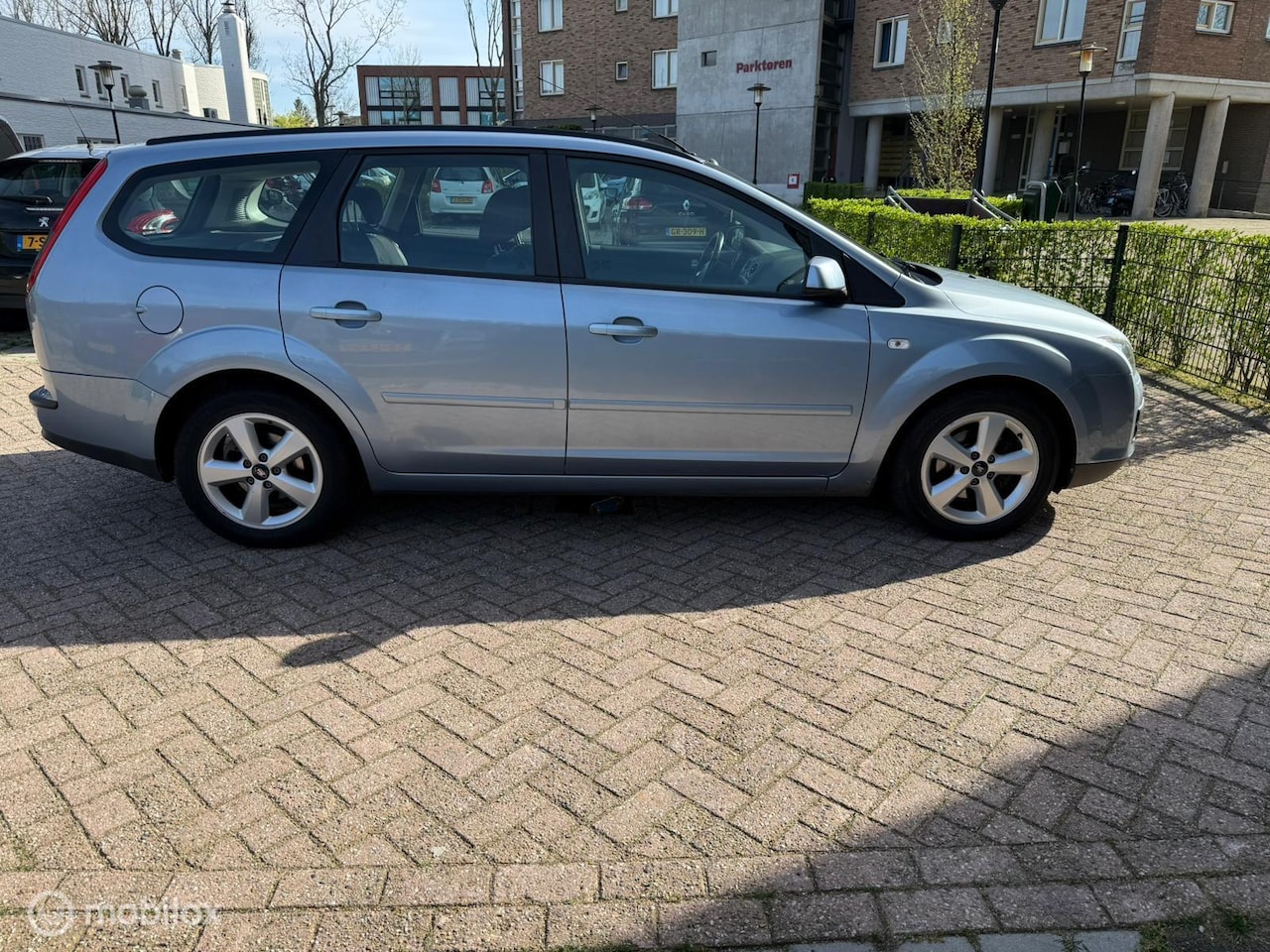 Ford Focus Wagon - 1.8-16V Futura Flexifuel. 1.8-16V Futura Flexifuel - AutoWereld.nl