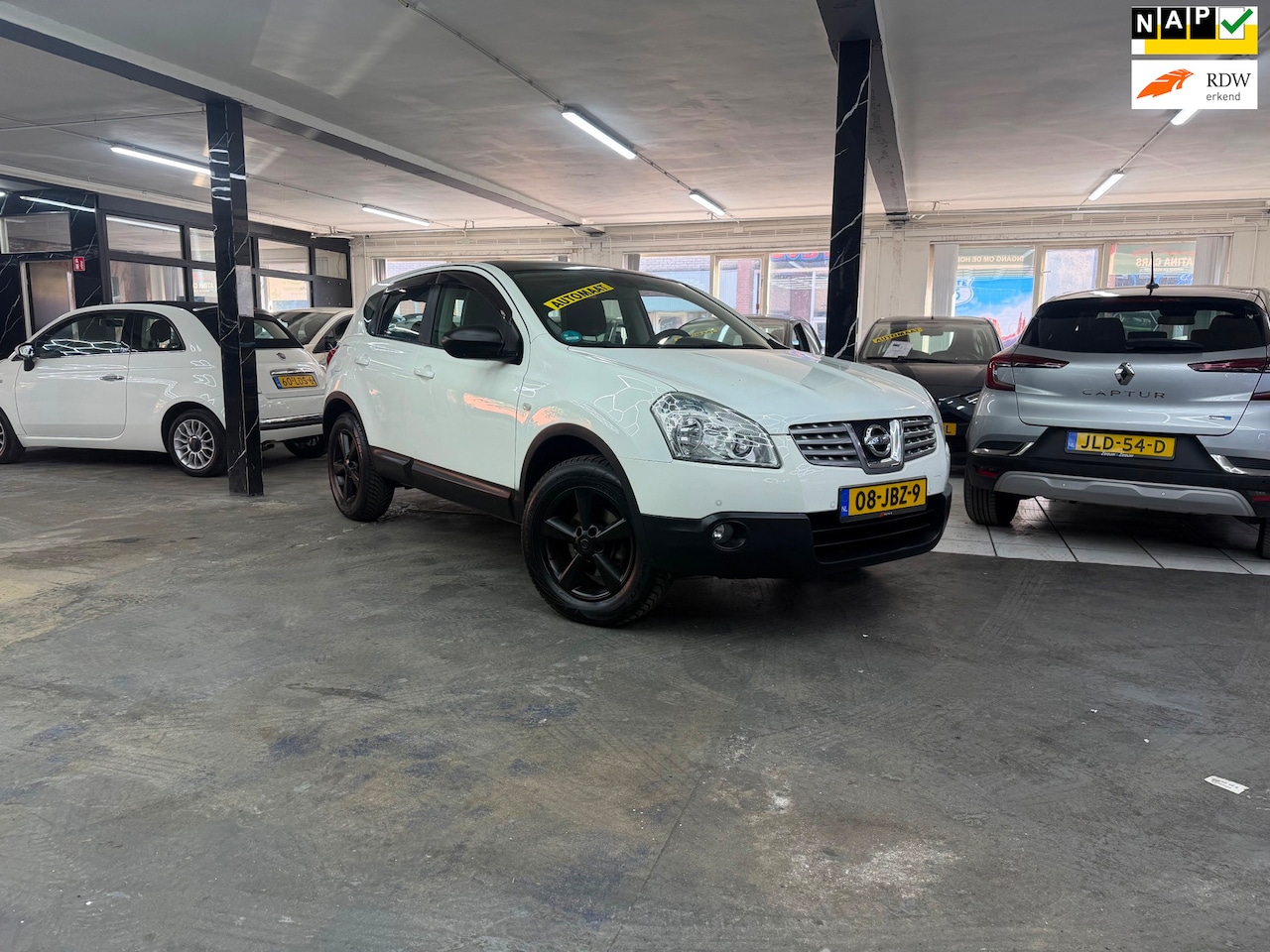 Nissan Qashqai - 2.0 Acenta Automaat | Navi | Pano | Airco - AutoWereld.nl