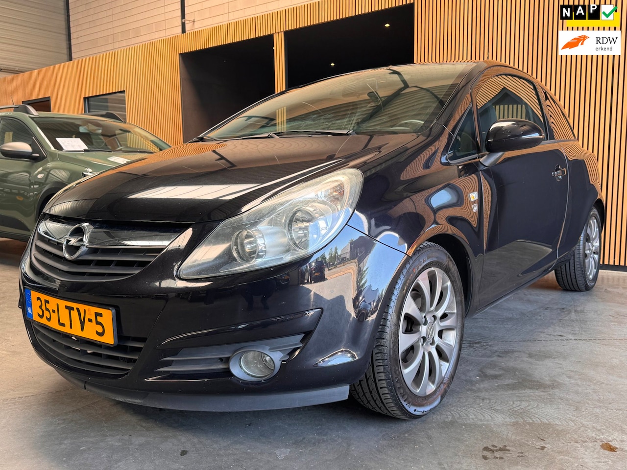 Opel Corsa - 1.2-16V '111' Edition Automaat Airco|Cruise|NW APK|NAP - AutoWereld.nl