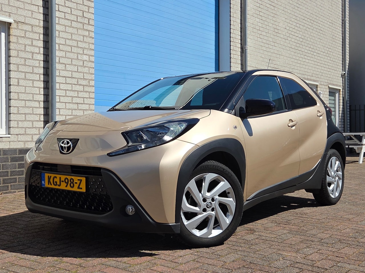 Toyota Aygo X - 1.0 VVT-i S-CVT Automaat/Carplay/Camera/Cruise - AutoWereld.nl