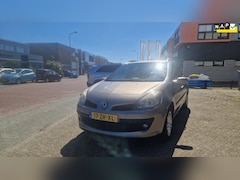 Renault Clio Estate - 1.2 TCE Dynamique Nieuwe Apk Eerste Eigenaar