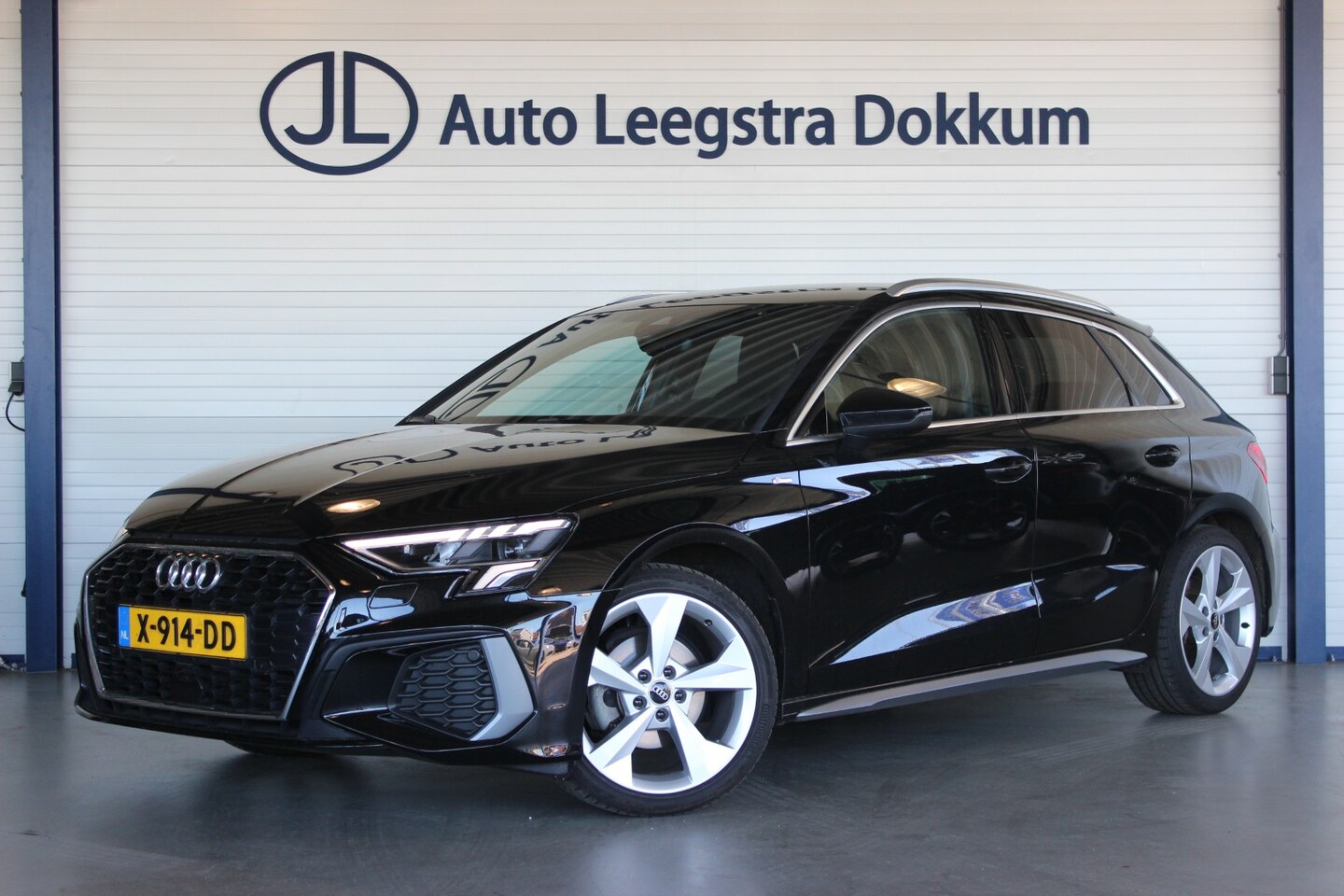 Audi A3 Sportback - 35 TFSI S-Line Edition Adapt. Cruise | Carplay | Privacy glass | Sportstoelen | Stoelverw. - AutoWereld.nl