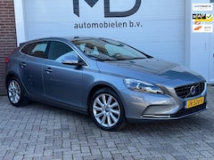 Volvo V40 - 2.0 T3 Momentum - Nieuwe Distributie riem - NAP