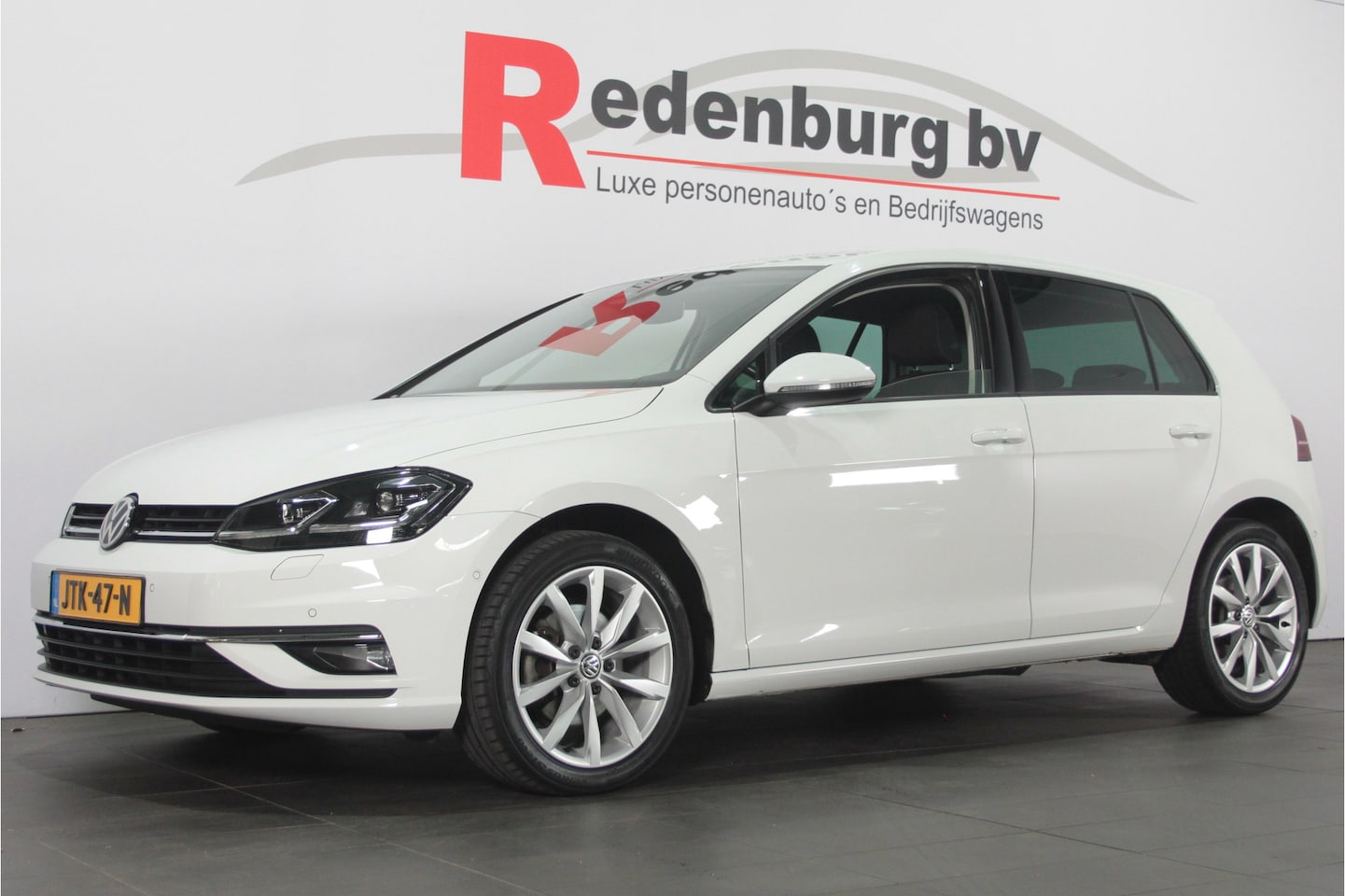 Volkswagen Golf - 1.5 TSI Highline - Navi / Camera / Dodehoek / ErgoComfort - AutoWereld.nl