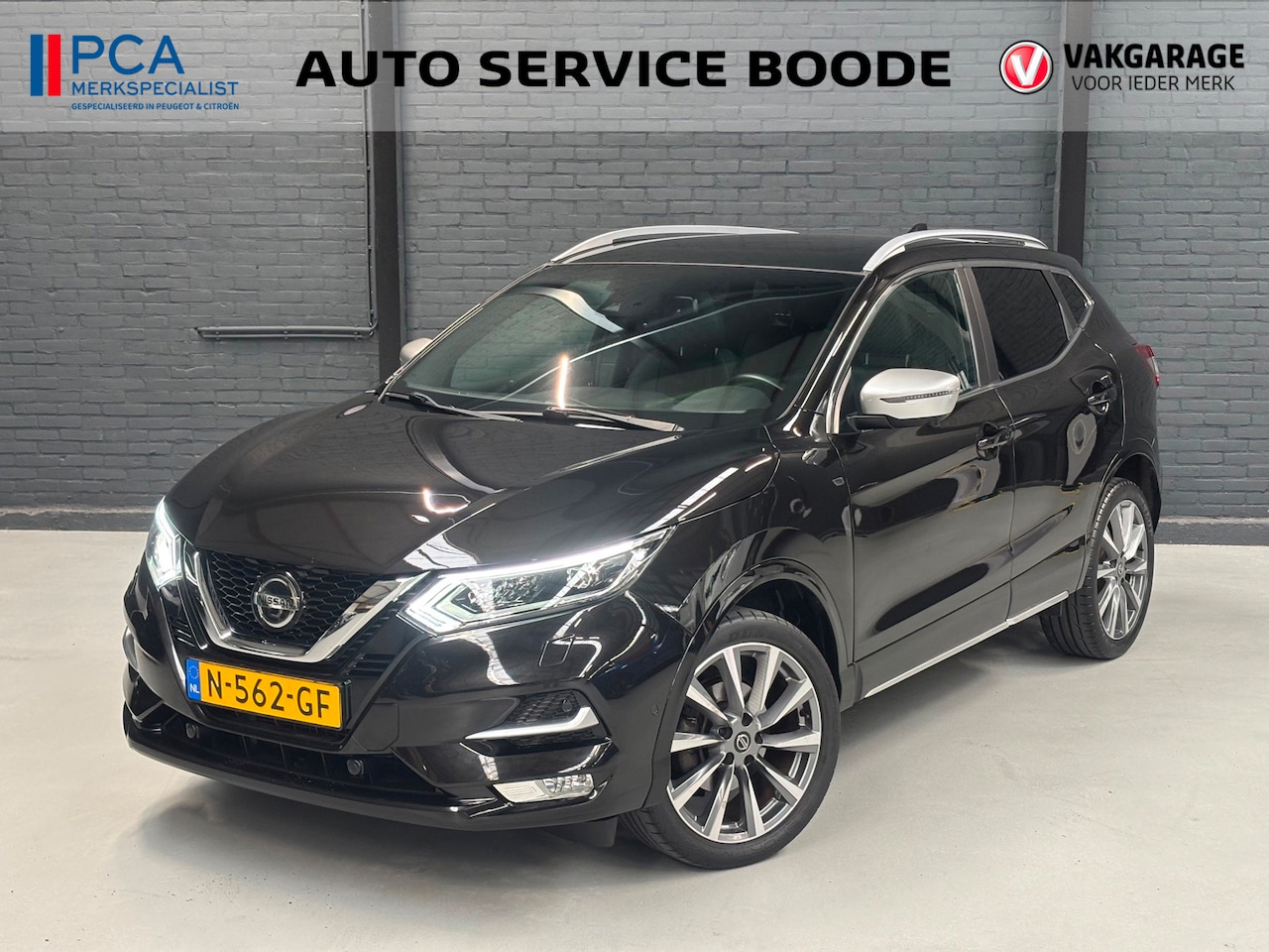 Nissan Qashqai - 1.3 DIG-T (140pk) Tekna - leer - panoramadak - Bose - AutoWereld.nl