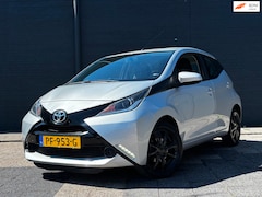 Toyota Aygo - 1.0 VVT-i x-play | Cruise Control | Camera | Airco | LM-Velgen
