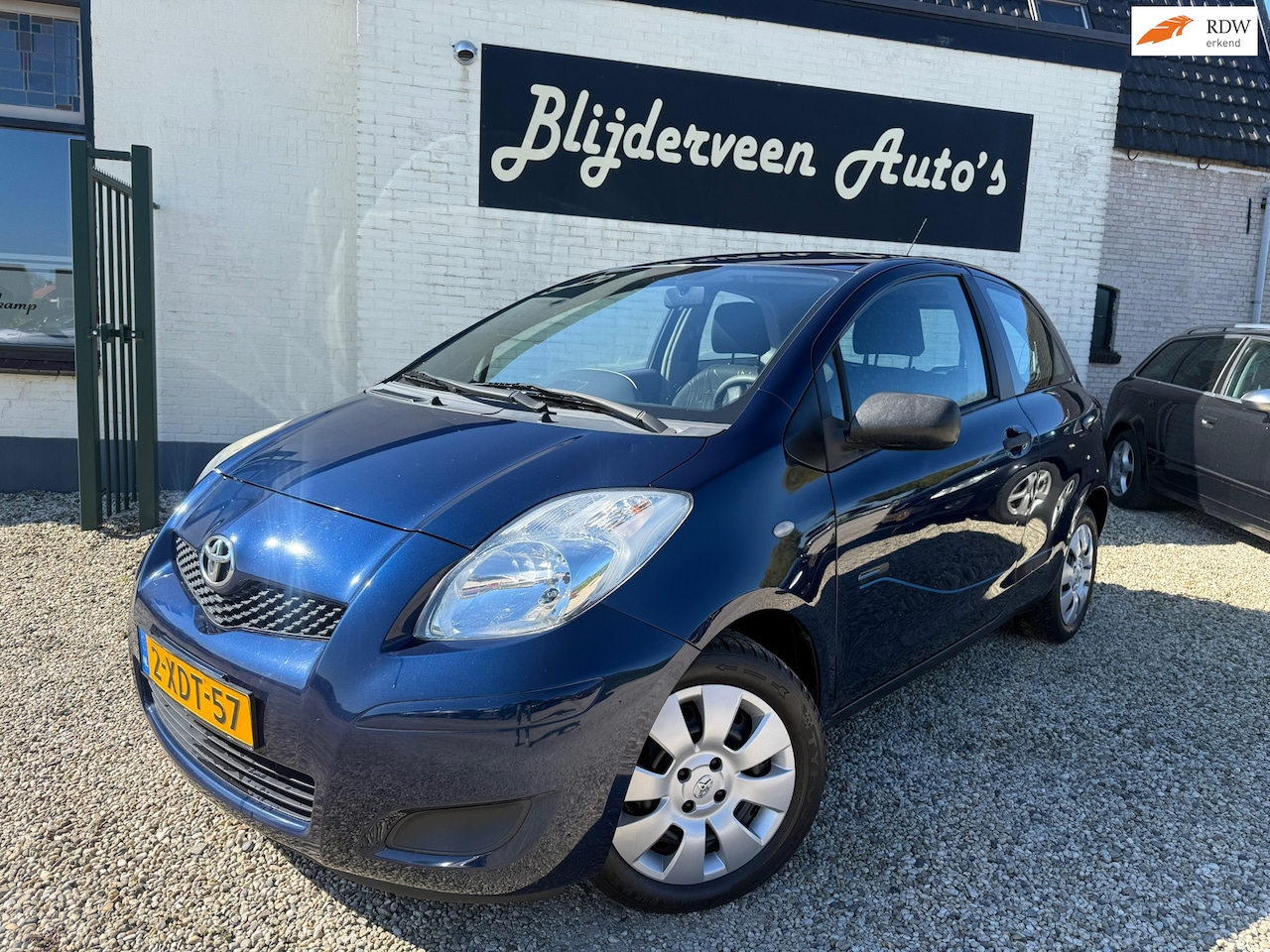Toyota Yaris - 1.0 VVTi Acces Airco | All Season Banden | APK 06-2027 - AutoWereld.nl